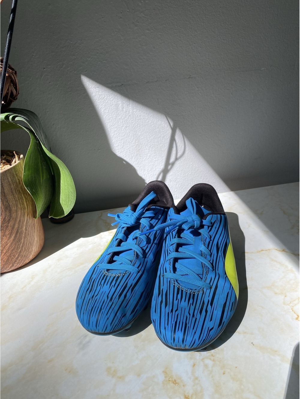 PUMA Blue Yellow Lace Up Soccer Cleats Youth US 5C EU 37